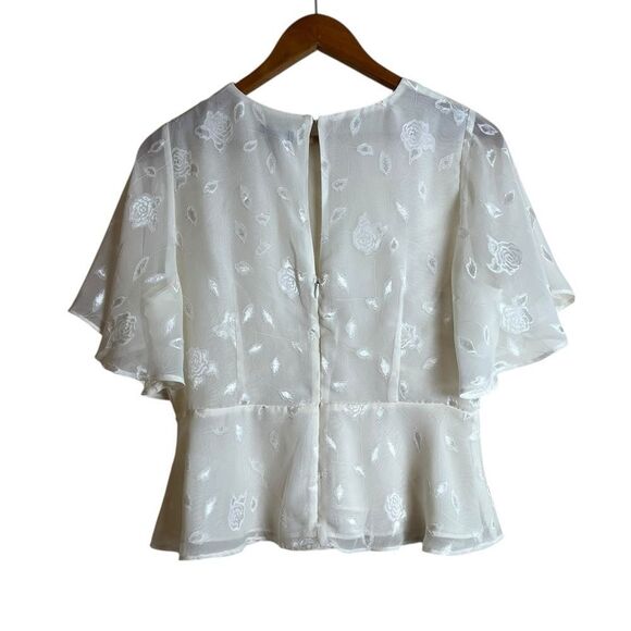 Express off white floral patterned Blouse. Size medium - Picture 6 of 6